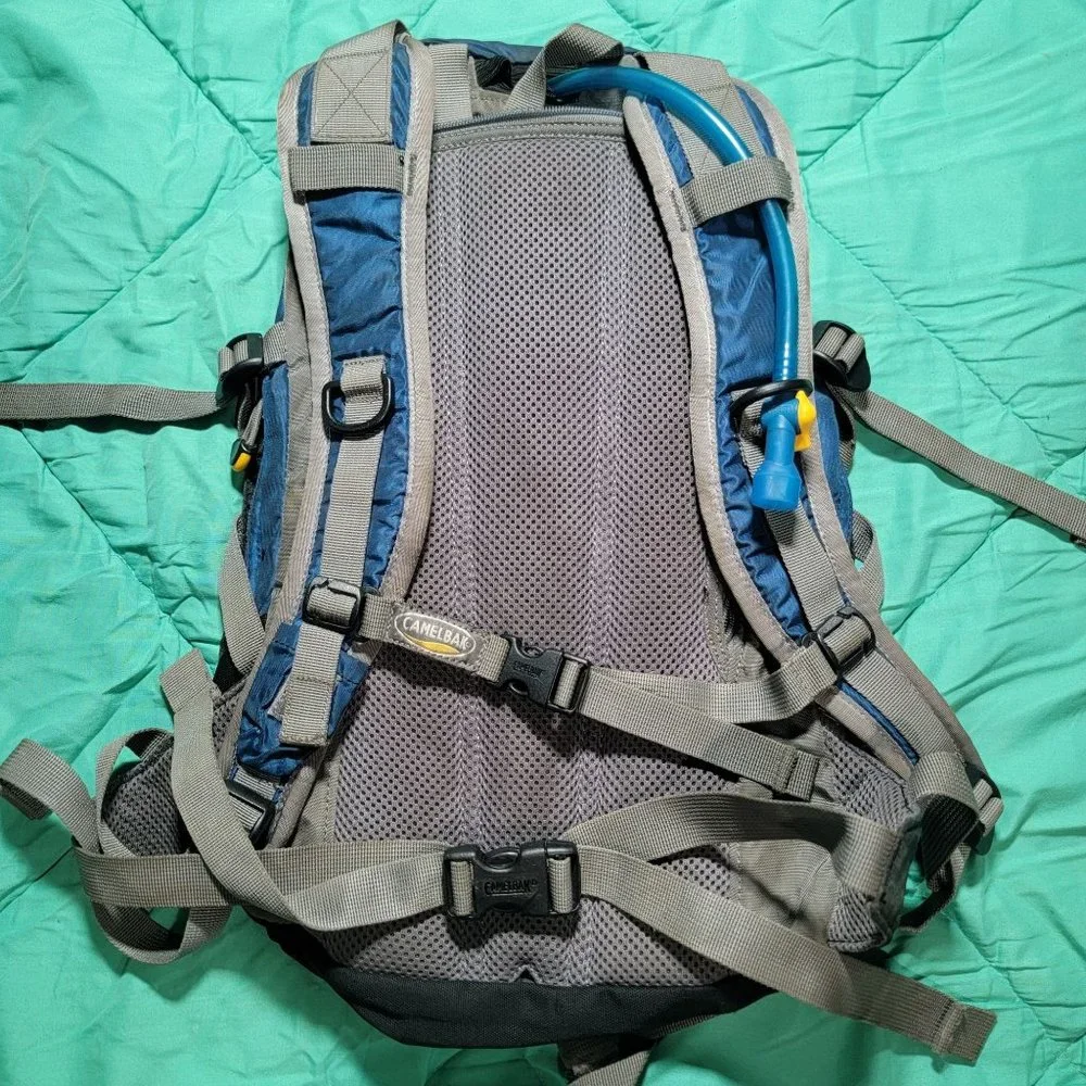 Camelbak Cloud Walker Hydration Hiking Backpack 70 OZ - 2 Liter Water Bladder